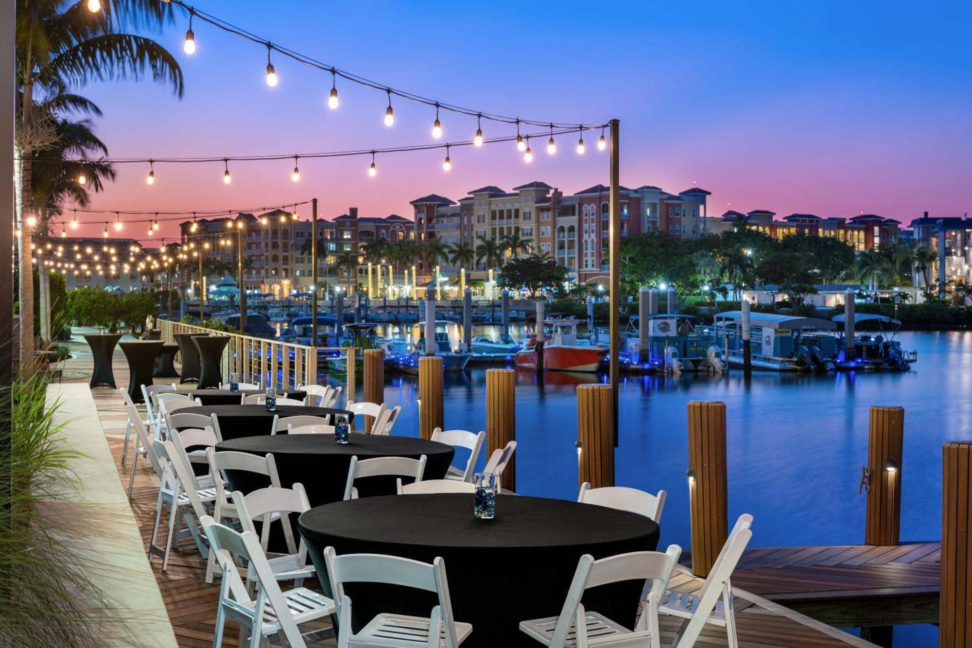 Hyatt House Naples 5Th Avenue Ξενοδοχείο Εξωτερικό φωτογραφία