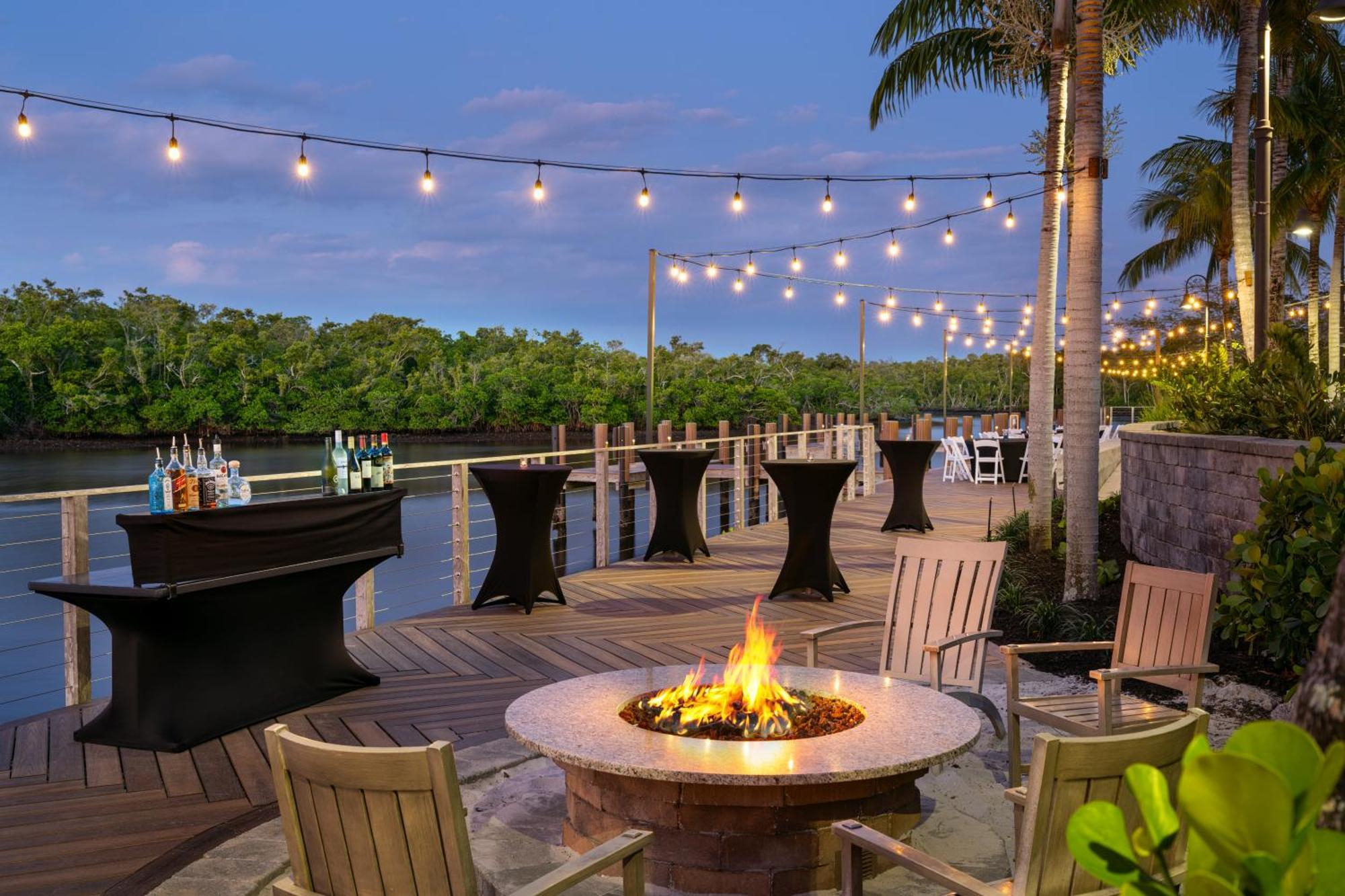 Hyatt House Naples 5Th Avenue Ξενοδοχείο Εξωτερικό φωτογραφία