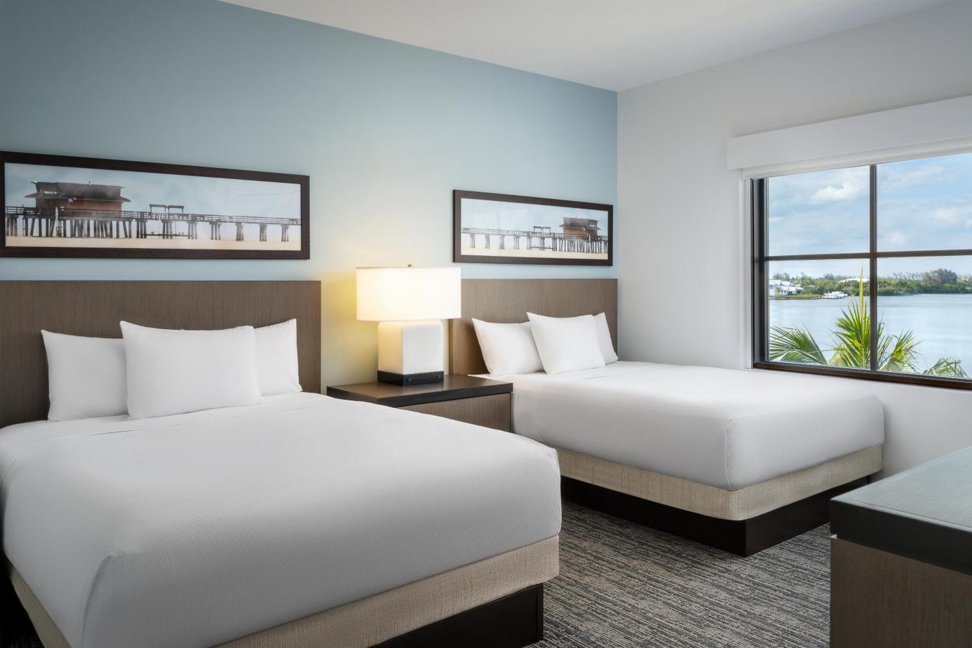 Hyatt House Naples 5Th Avenue Ξενοδοχείο Εξωτερικό φωτογραφία