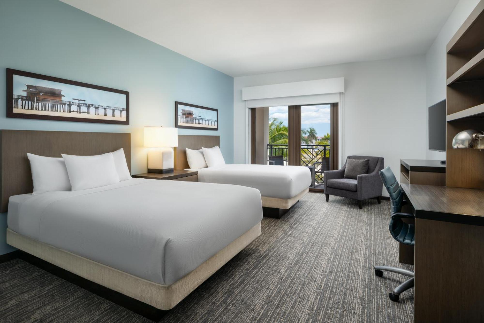 Hyatt House Naples 5Th Avenue Ξενοδοχείο Εξωτερικό φωτογραφία